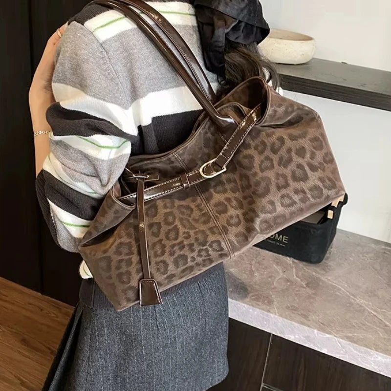 Leopard PU Leather Shoulder Bag