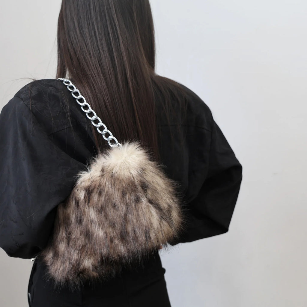 Luxury Leopard Design Plush Underarm Bag